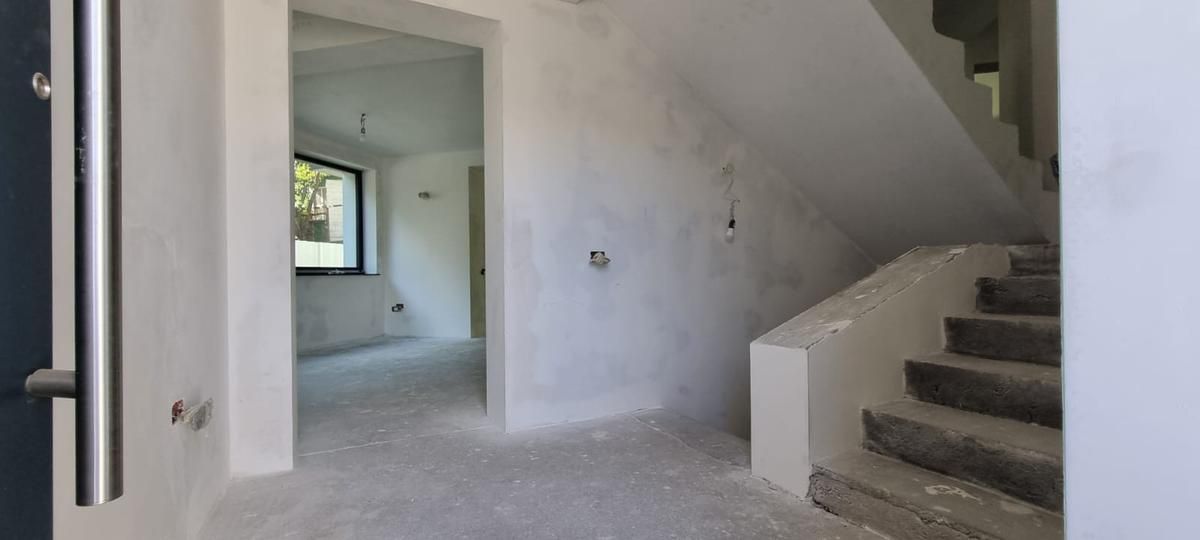 Casă spectaculoasă – 314 mp utili, cramă, terase, 7 camere, teren 432 mp - Poză 14