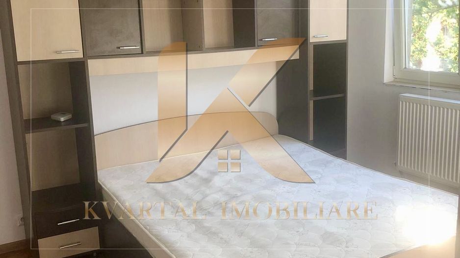 Apartament renovat 2 camere , 65 mp Zona Podgoria! - Poză 1