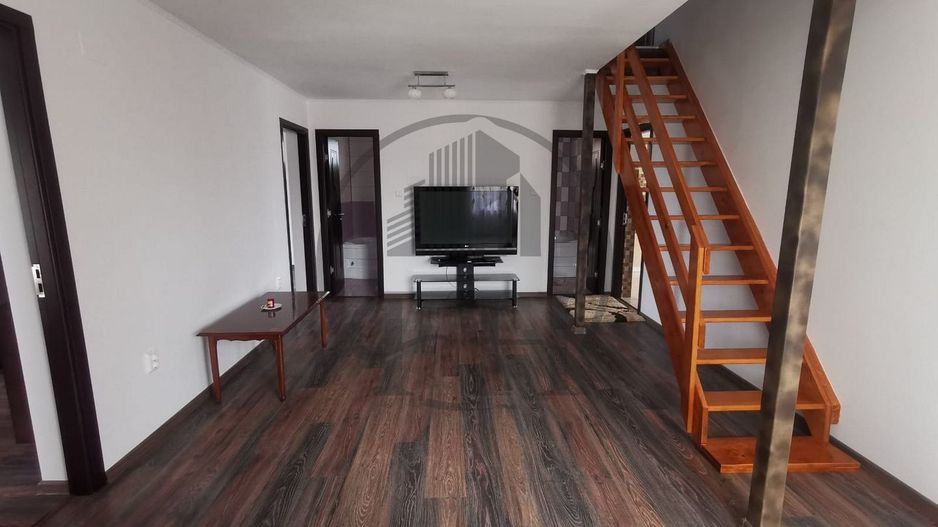 SOLD/ VANDUT Casa cu 6 camere in Valea Dacilor Constanta - Poză 4