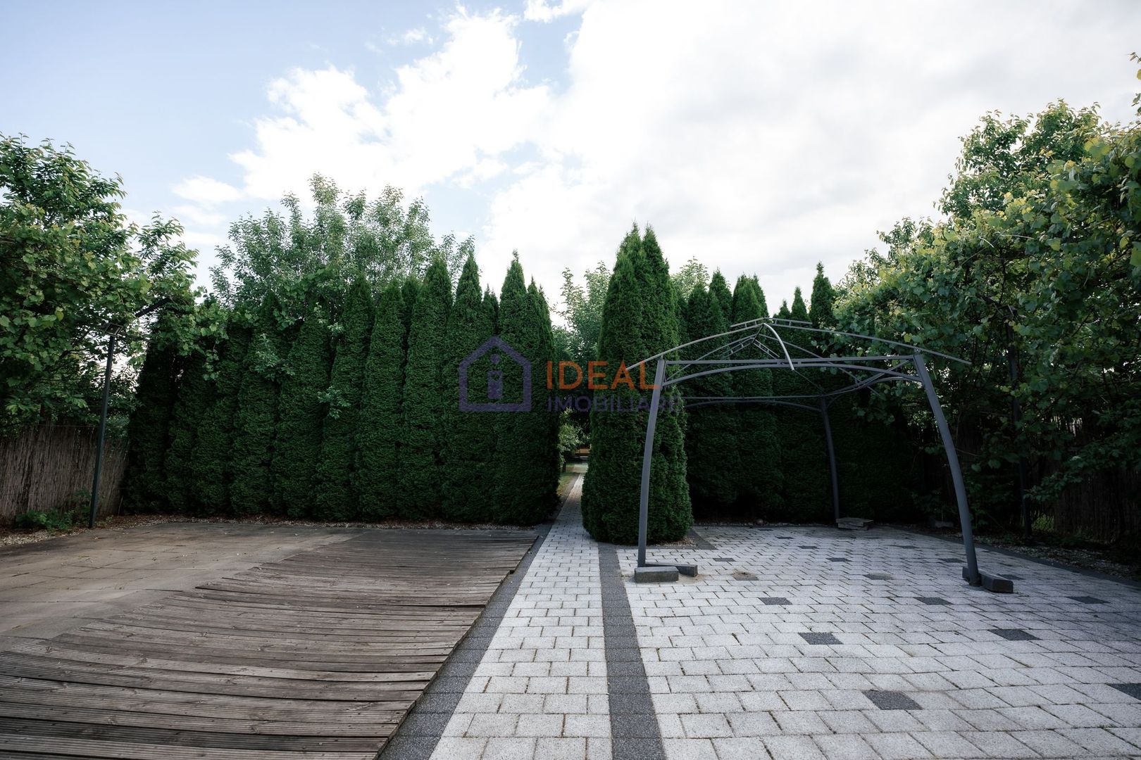 Casa Individuala Moderna cu 7 camere si 1480 mp de curte, In Selimbar - Poză 17