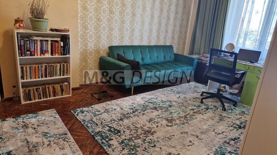 Apartament 4 camere cu scara interioara - Poză 1
