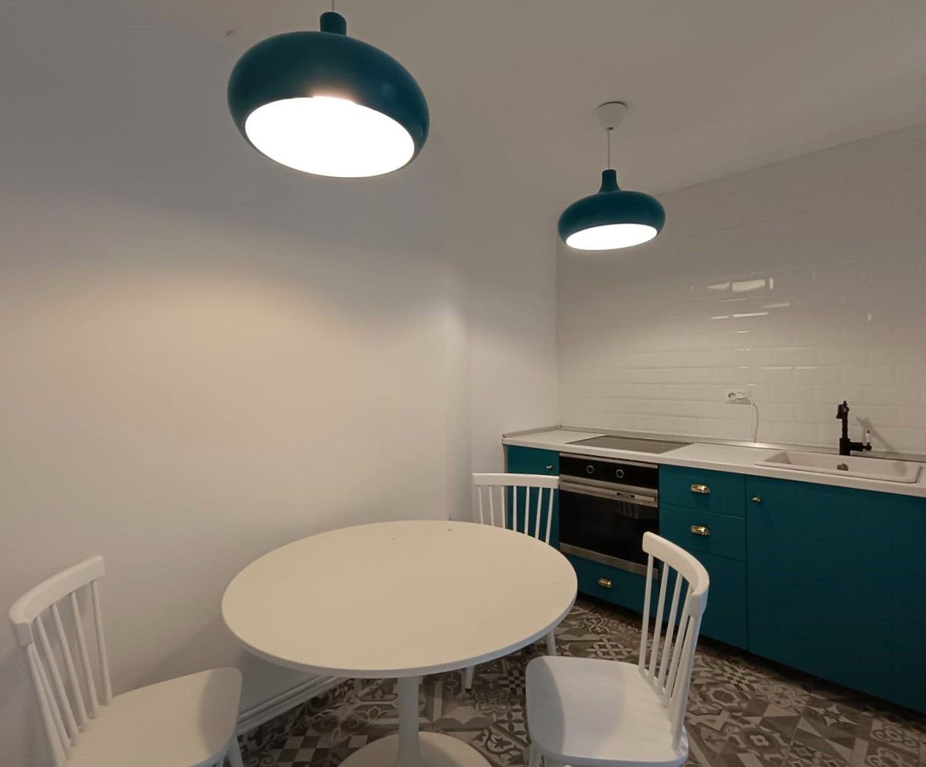 Inchiriem apartament complet renovat zona Universitatii - Poză 17