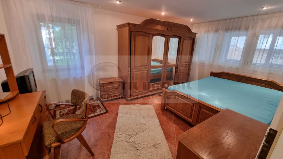 Inchiriere apartament 4 camere Nicolina - 690 euro - Poză 3