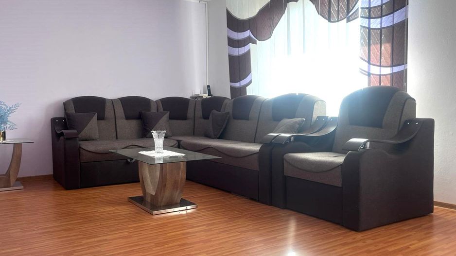 Priveliste frumoasa! Vanzare casa cu 3 camere in Sotanga! - Poză 9