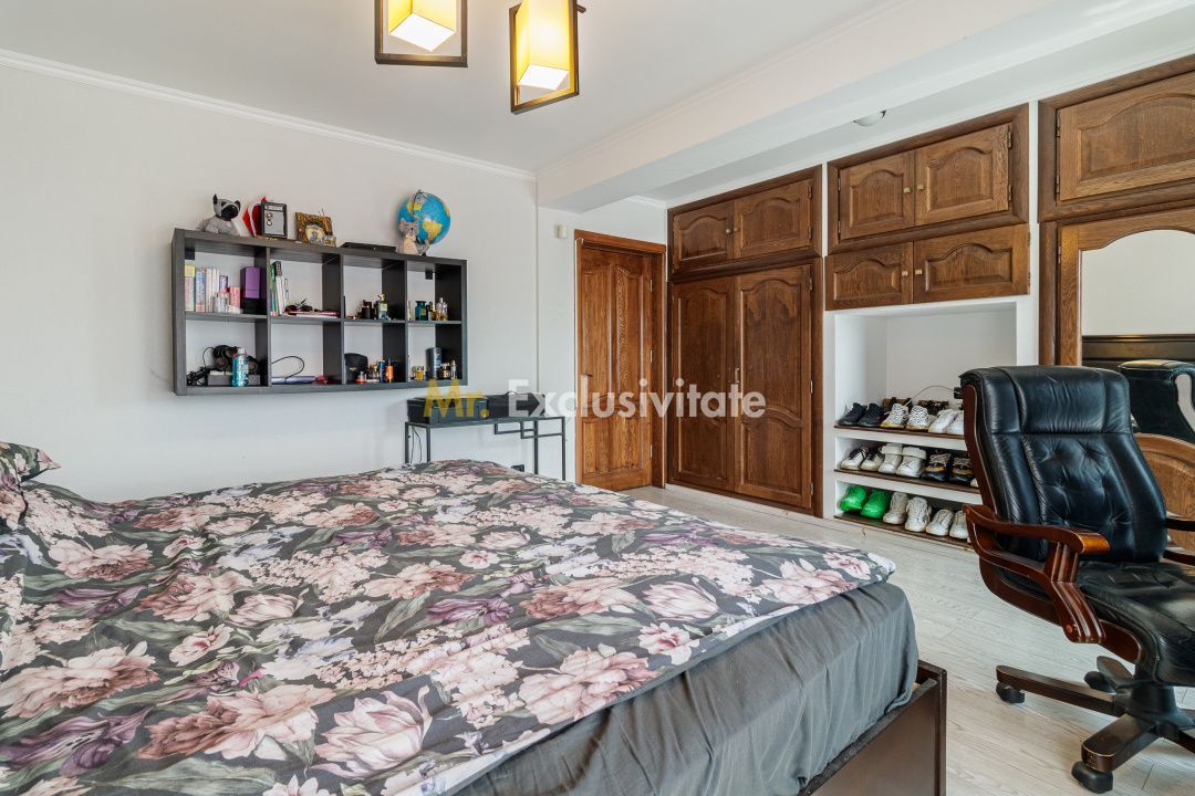 Vila impresionata 550mp util, 300mp teren - Poză 21