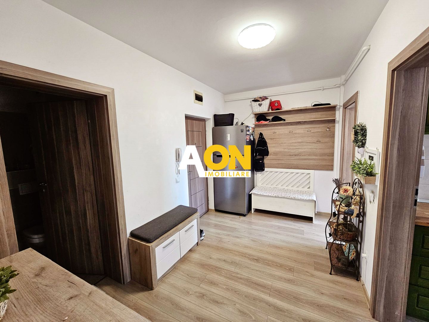 Apartament 4 camere, 150 mp, mobilat, utilat, bloc nou, zona Kaufland - Poză 9