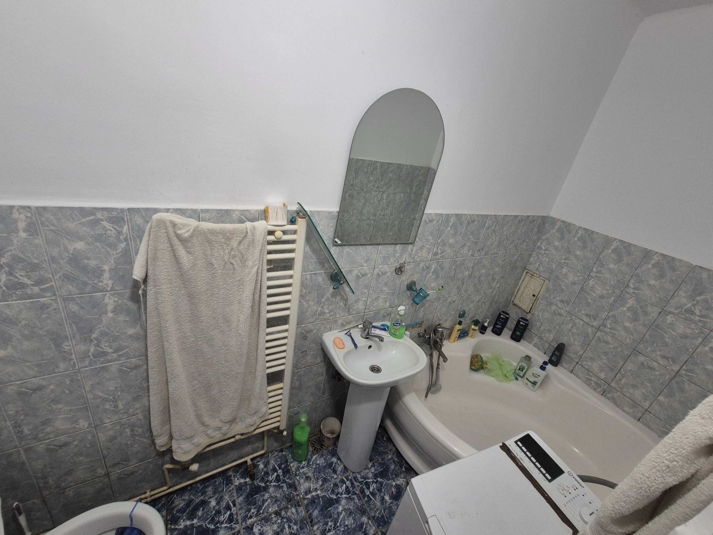 BRASADAS vinde 2 case pe un teren de 360 mp. zona Baritiu. - Poză 3