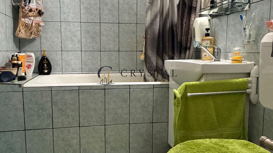 Închiriez apartament cu 3 camere Oradea - Poză 7