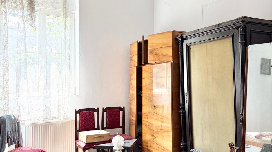 CASA INTERBELICA CU TEREN 707MP - Poză 1