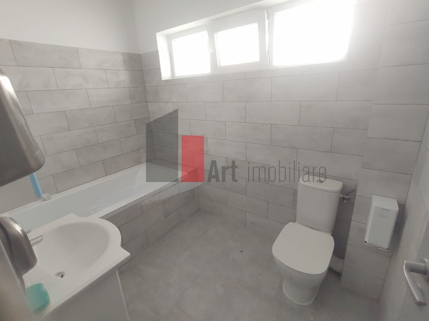 Vânzare apartament decomandat bloc nou 3 camere cu centrală - Dedeman - Poză 12