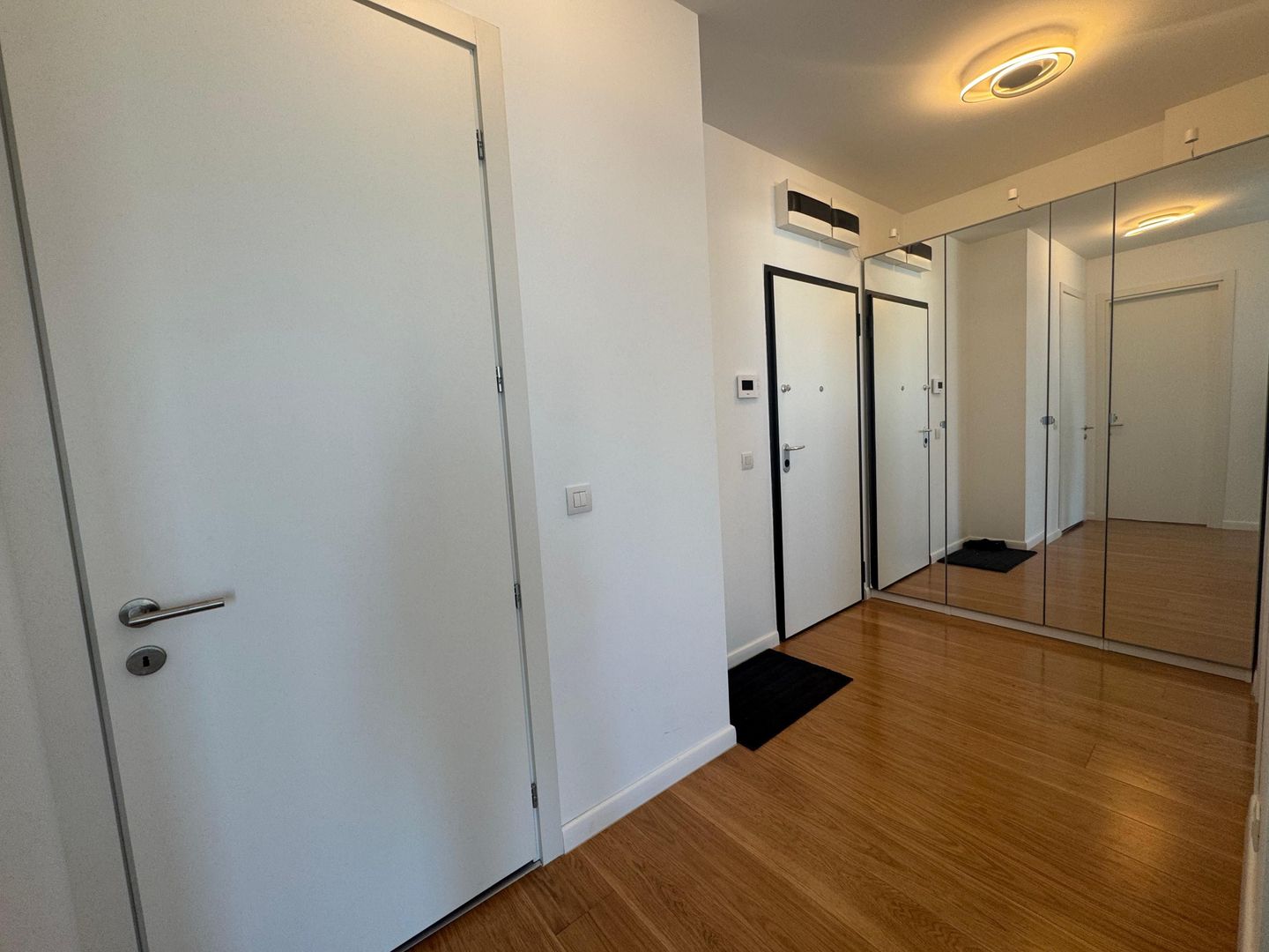 2 camere| LUXURIA RESIDENCE| VEDERE PANORAMICA - Poză 16