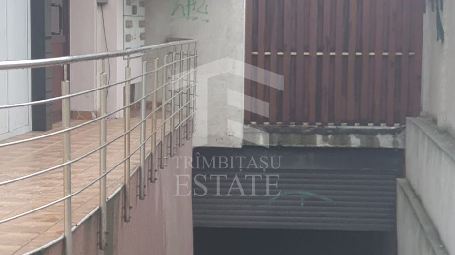 Apartament de vânzare, complet mobilat - Poză 9
