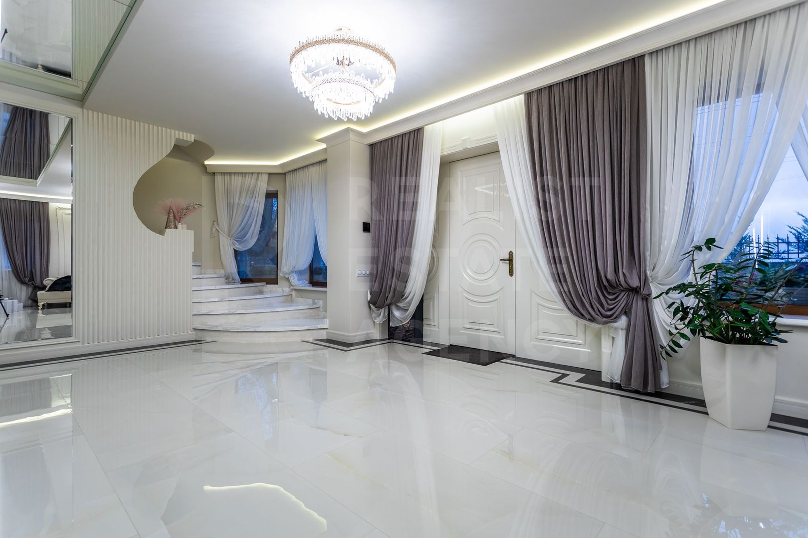 Vânzare, casă, 3 nivele, 300 mp+7,2 ari, str. Chișiniău, Cricova - Poză 16