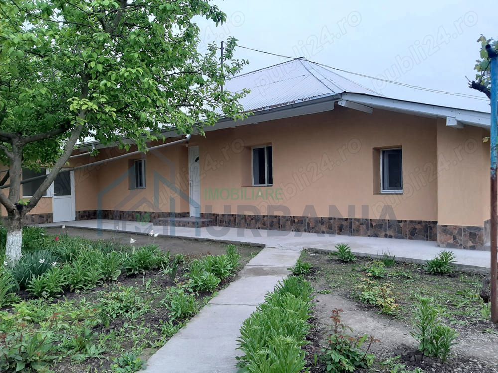 Casă complet renovată și utilată, sat Prisacani - Poză 10