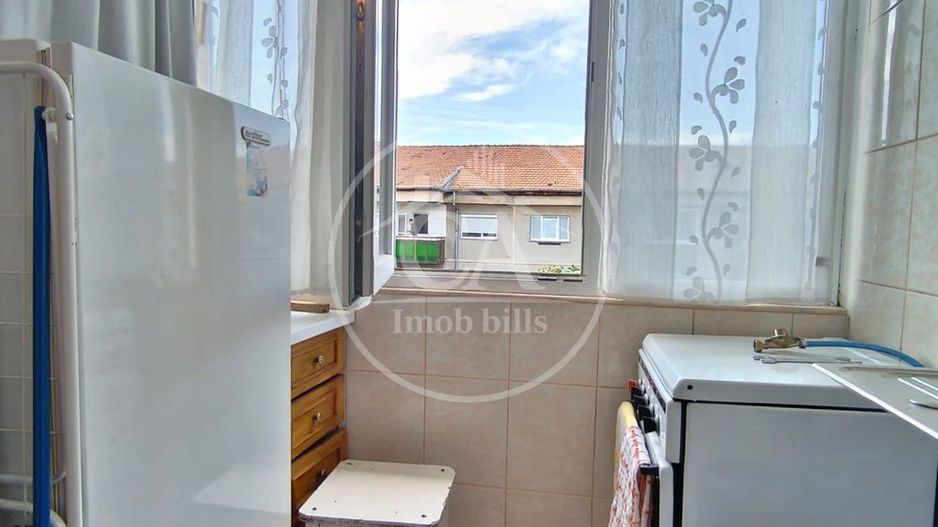 Apartament cu 2 camere de vânzare în zona Rogerius, Oradea - Poză 9
