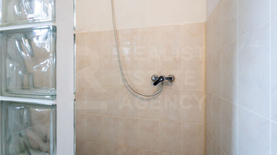 Vânzare bază de odihnă amplasat în centrul or. Vadu lui Vodă. - Poză 37