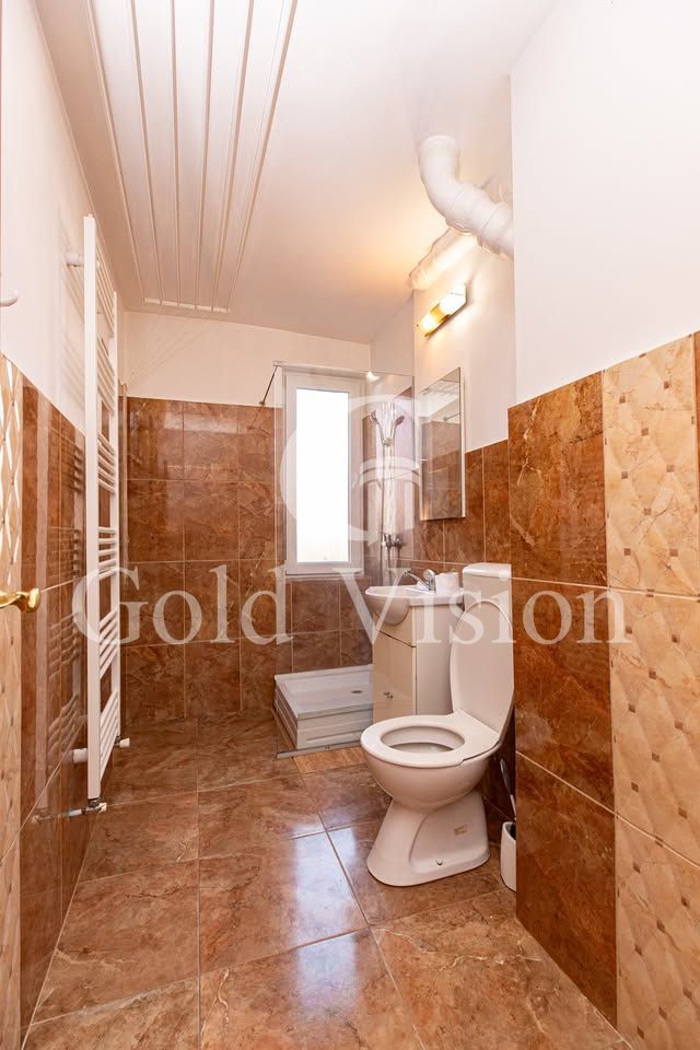 De vanzare apartament 2 camere, Reghin, central, disponibil imediat - Poză 4