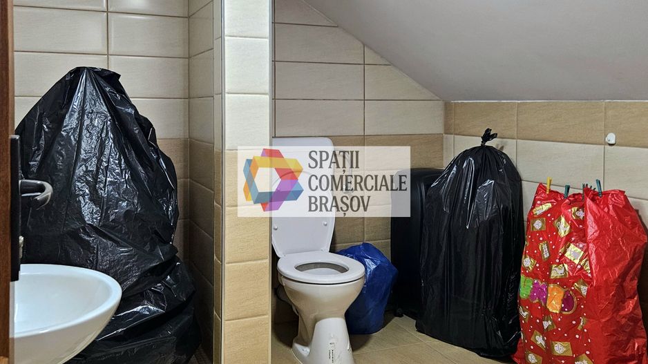 Casă plus Spațiu comercial  741 mp, Teren 906 mp Brasov - zona Blumana - Poză 47