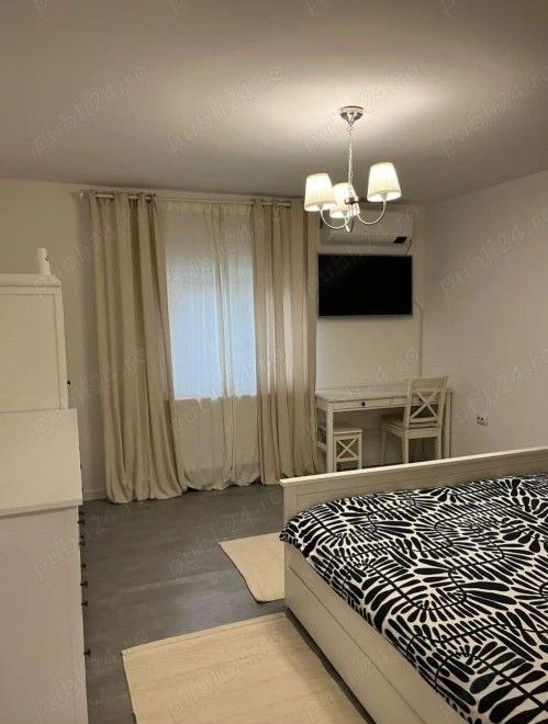 Închiriez garsonieră spațioasă, și modernă, Unirii, metrou aproape - Poză 2