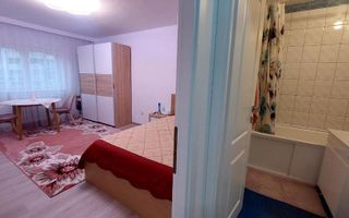 BRASADAS iNCHIRIAZA Garsoniera Mihai Bravu luminoasa vedere stradala - Poză 2