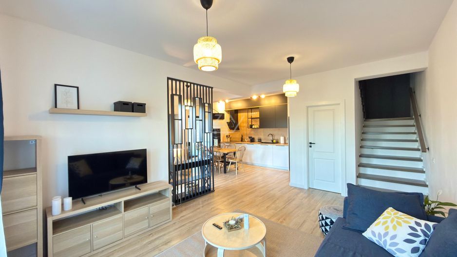 PRIMA INCHIRIERE. Casa moderna si cocheta. Curte amenajata. Loc de parcare. - Poză 3