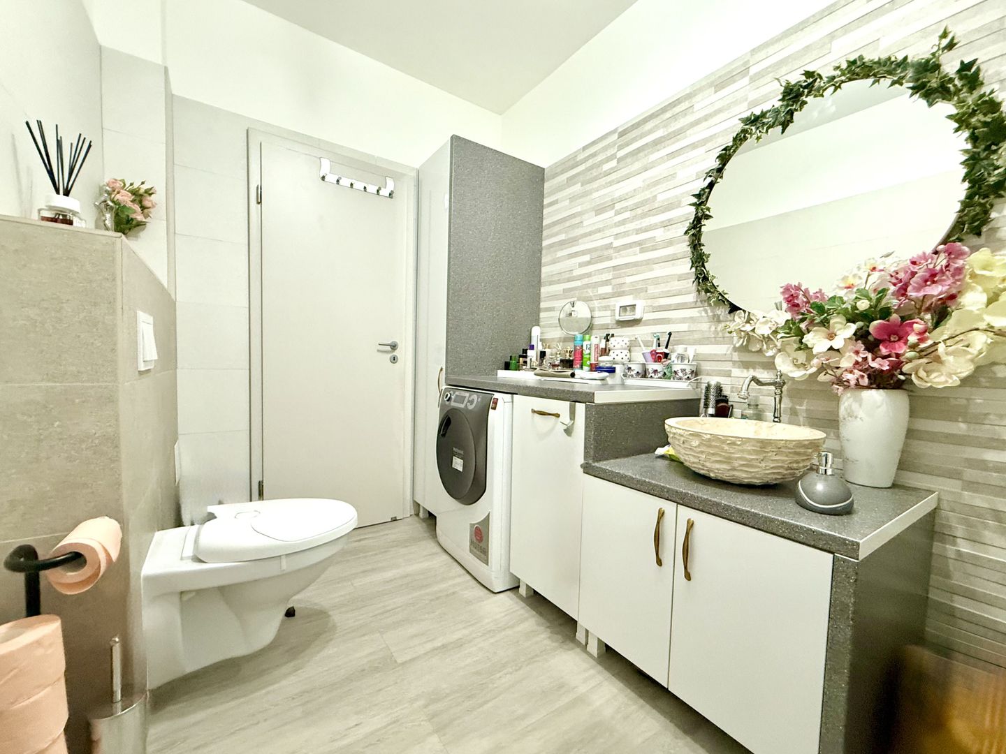 Apartament modern cu 2 camere în Dumbrăvița - 2 locuri de parcare - Poză 11