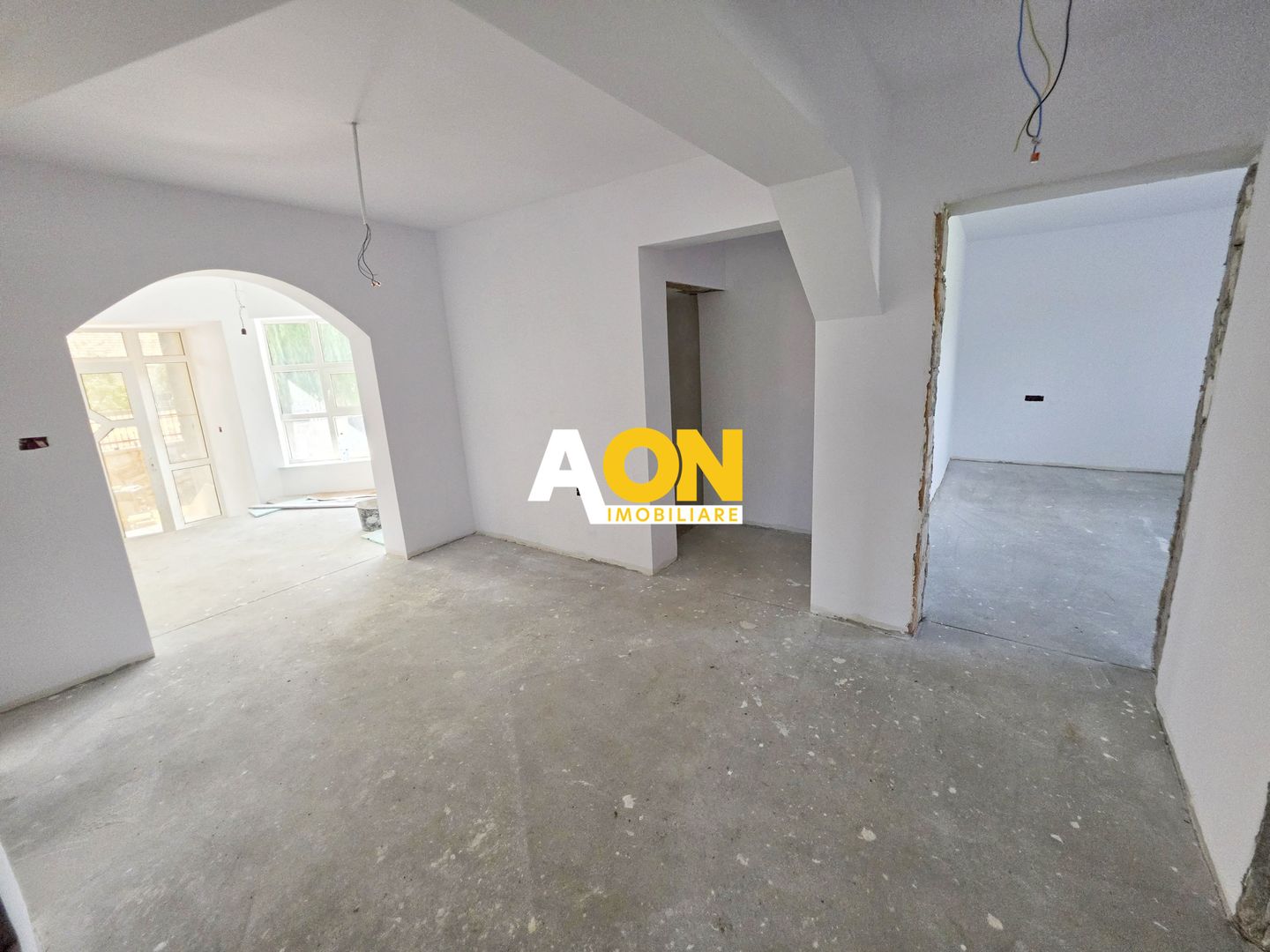Apartament tip duplex, D+P, 5 camere, la cheie, 450 mp teren, Barabant - Poză 13