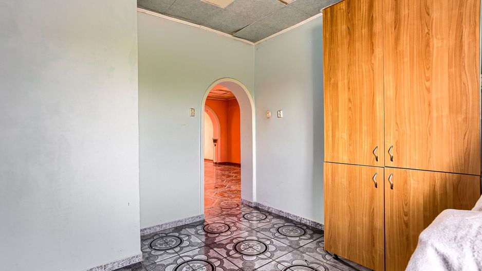 PRET REDUS! Casa la Macea - Poză 6