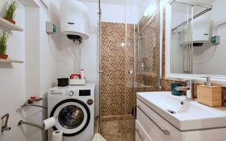 Spațioasă, luminoasă, complet renovată și mobilată, Bloc UNIC - Poză 5
