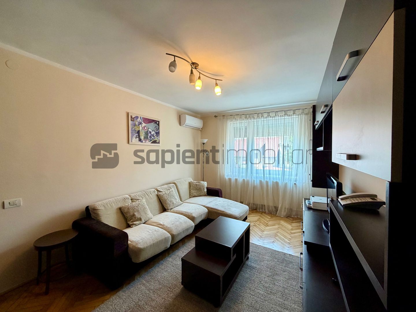 Apartament cu 3 camere | Piața Cetății – Centru Civic, Oradea - Poză 2