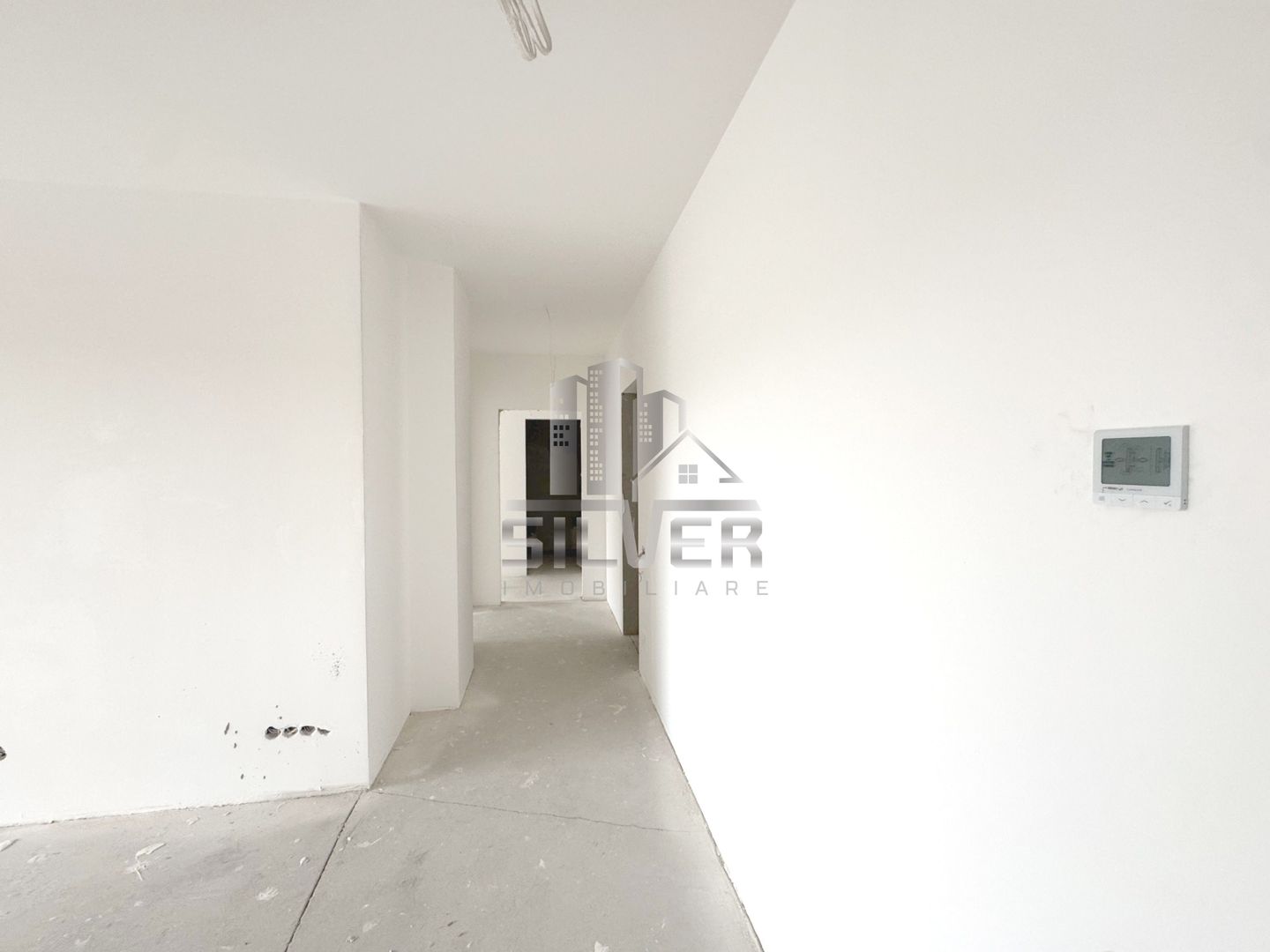 Apartament cu 3 camere/93 mp/CF/zona C-tin Brancusi. - Poză 12