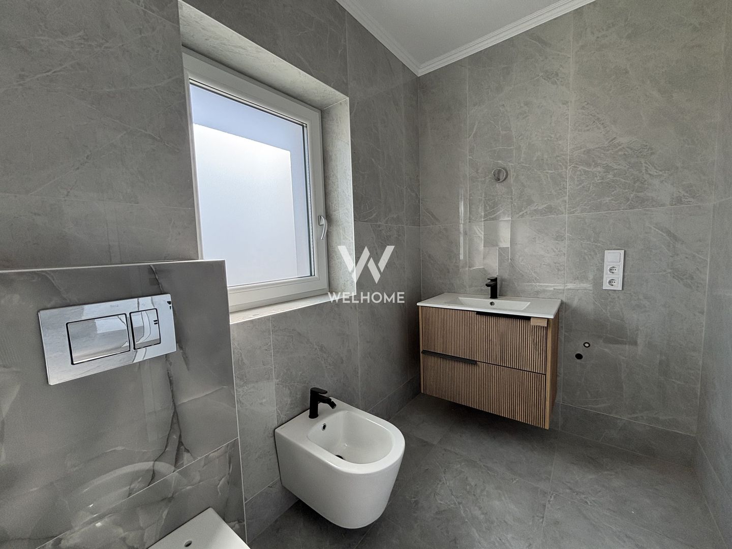 Casa nouă cu 4 camere și curte generoasă – Șelimbăr Triajului - Poză 10