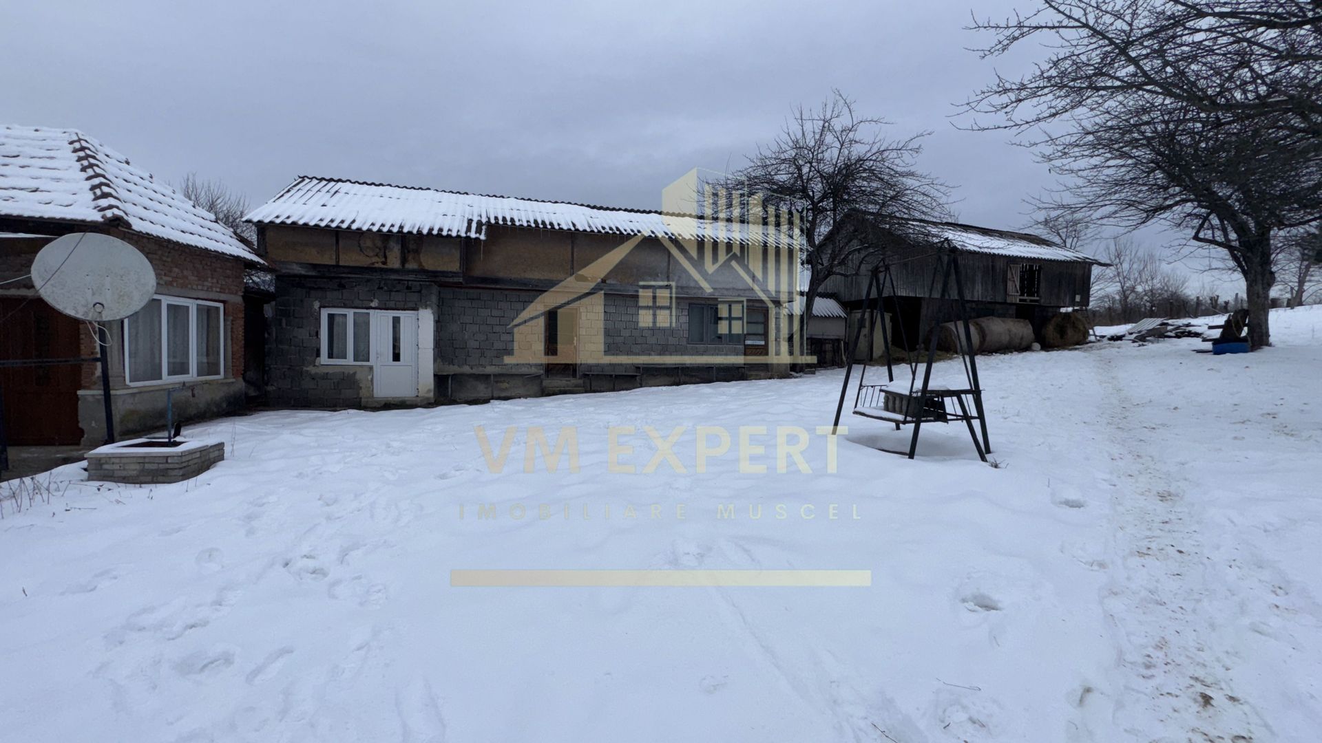 CASĂ 4 CAMERE TEREN 3038 MP ALBEȘTII  DE MUSCEL - Poză 22