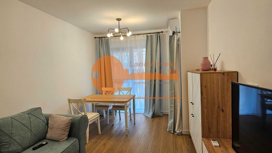 2 camere Expozitiei ( loc de parcare inclus ) - Poză 1