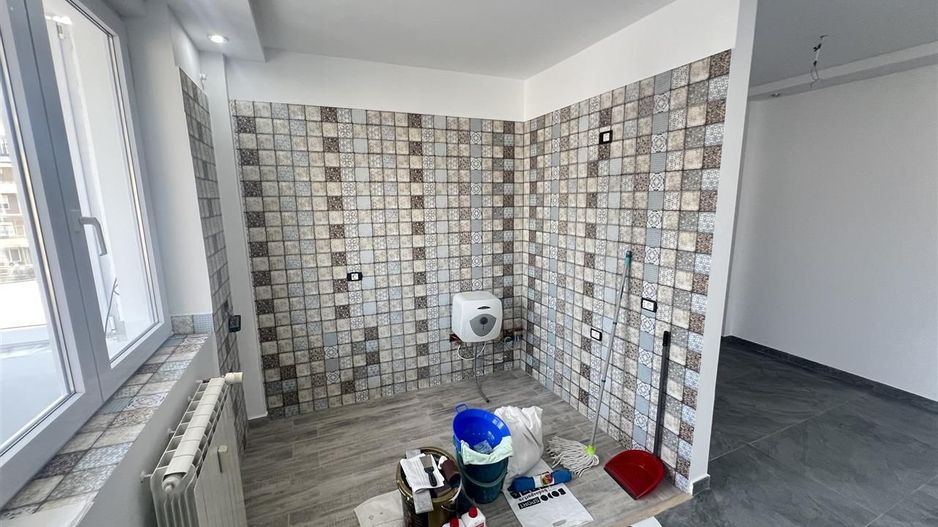 3 camere decomandat Ultracentral totul nou CENTRALA PROPRIE - Poză 4