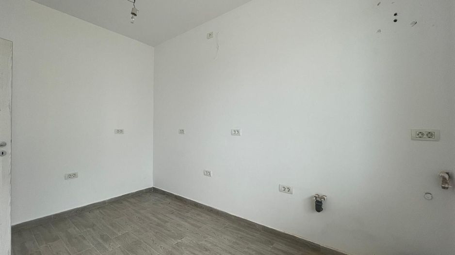 Duplex in  4 camere si 3 bai la cheie - Calea Urseni - Poză 7
