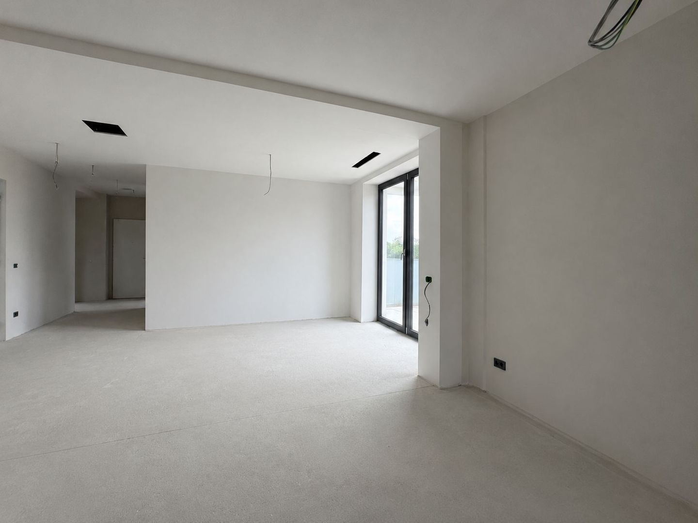 Apartament 3 camere cu gradina privata si vedere spre lac - Poză 5