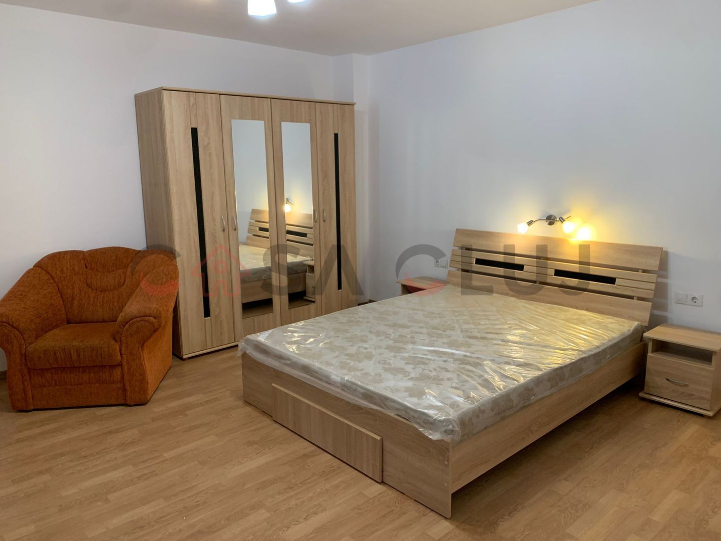 CENTRAL, în inima Clujului - renovat, ideal pentru locuit sau investiție! - Poză 1