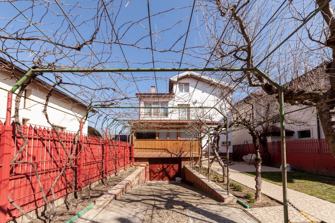 Casa Centrala Pitesti - Strada Traian - Poză 1
