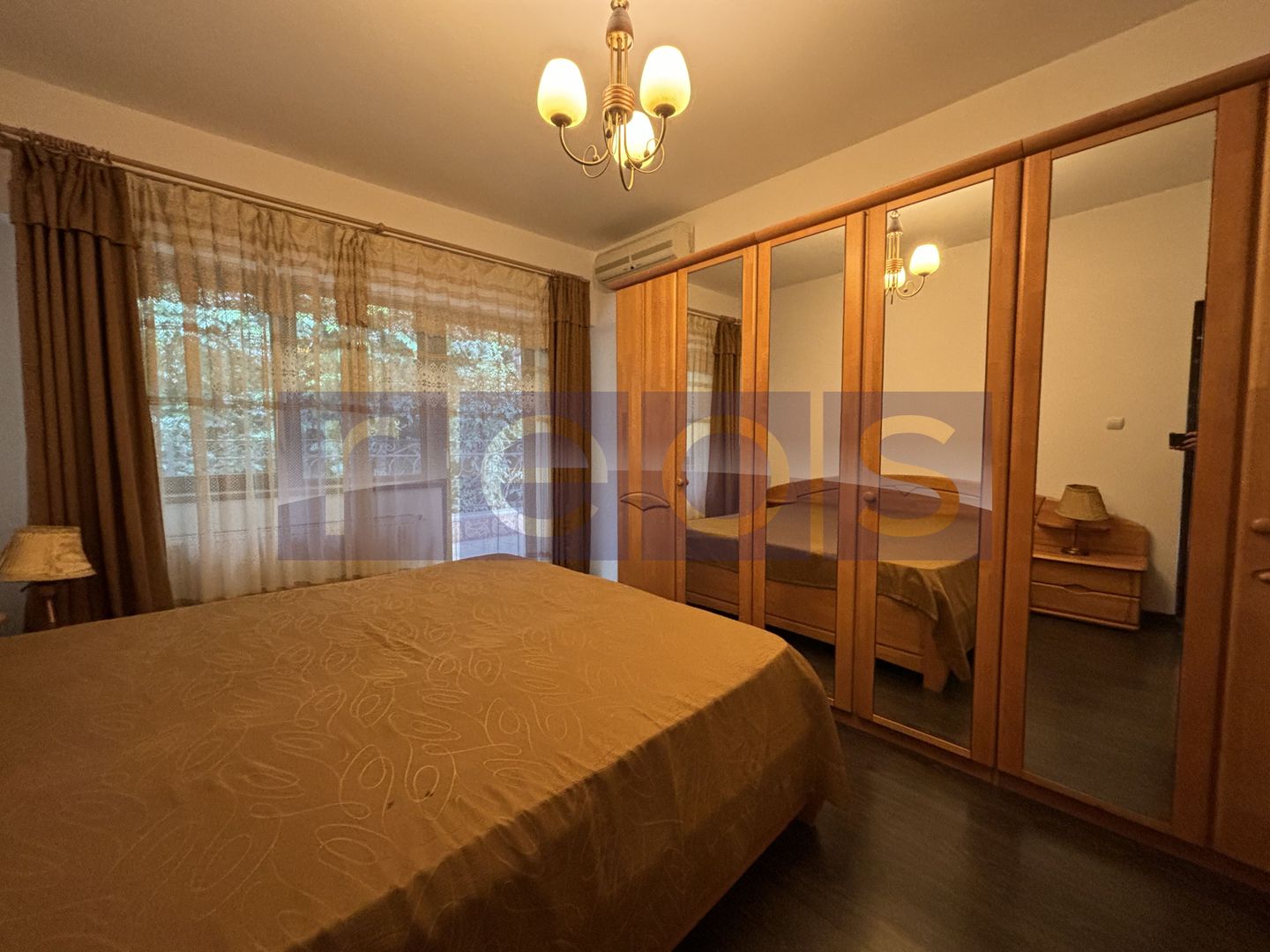 VANZARE 3 CAMERE | 2 BAI | TERASA 44MP | METROU 1 MAI - Poză 4