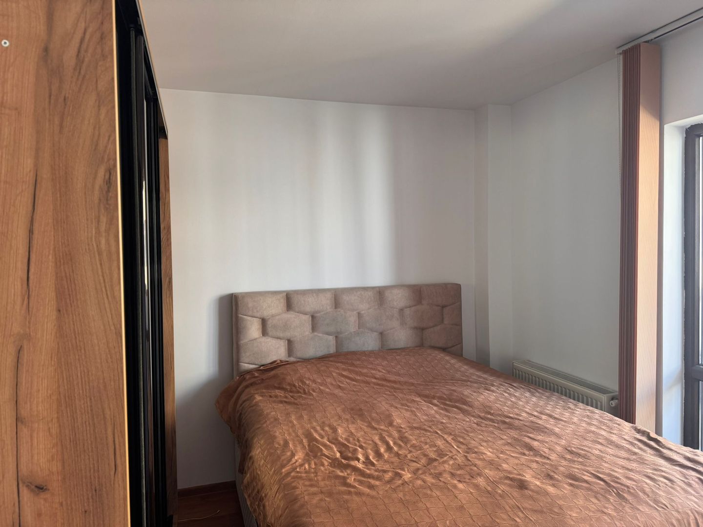 GARSONIERA MOBILATA SI UTILATA DOAMNA STANCA - Poză 2