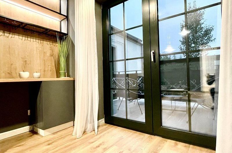 Elegant, finisaje premium, locație deosebita - 3 camere  în Bălcescu - Poză 9