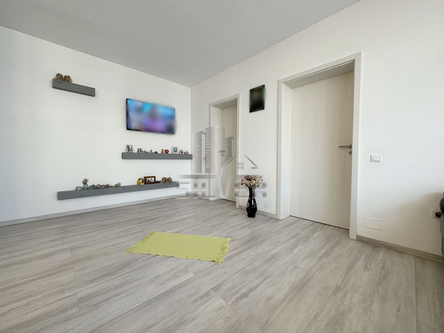 Apartament cu 2 camere la cheie! - Poză 3