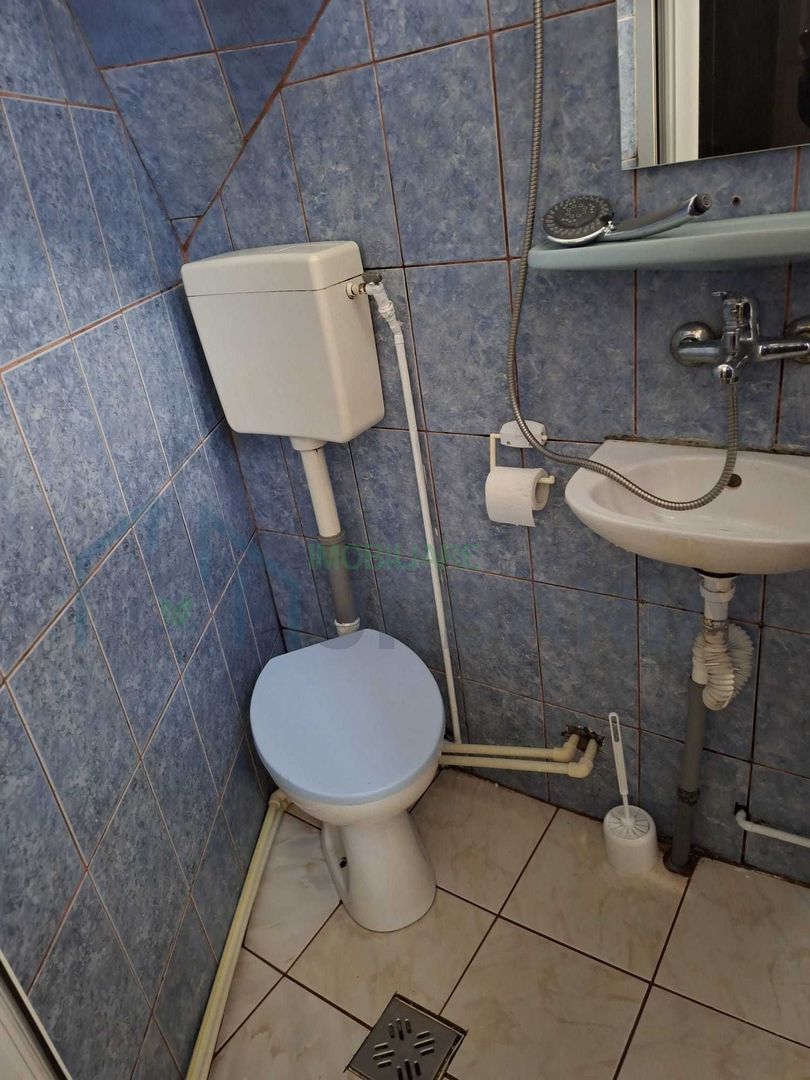 Garsonieră la vilă, intrare separată, în Centru - UMF N. Leon, Iași - Poză 6