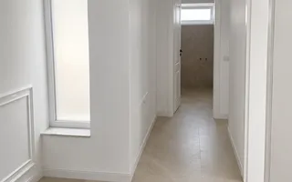Jumătate de duplex premium, 120 mp utili, teren 256 mp, garaj și 3 dor - Poză 17