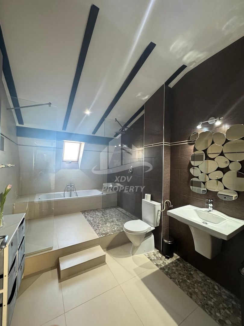 Apartament  la vila ,  3 camere , Sibiu / Comosion 0 - Poză 6