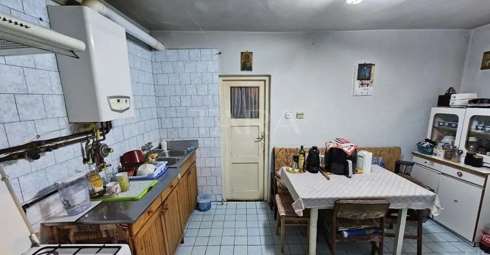 Casă cu 5 camere și 530 mp teren – Andrei Mureșanu - Poză 2