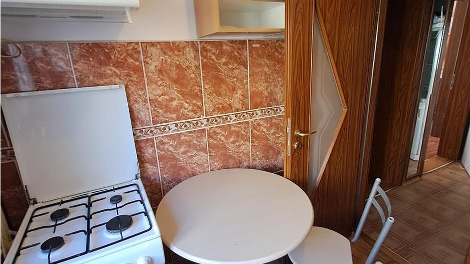 2 camere decomandat Gh Lazar centrala proprie - Poză 3