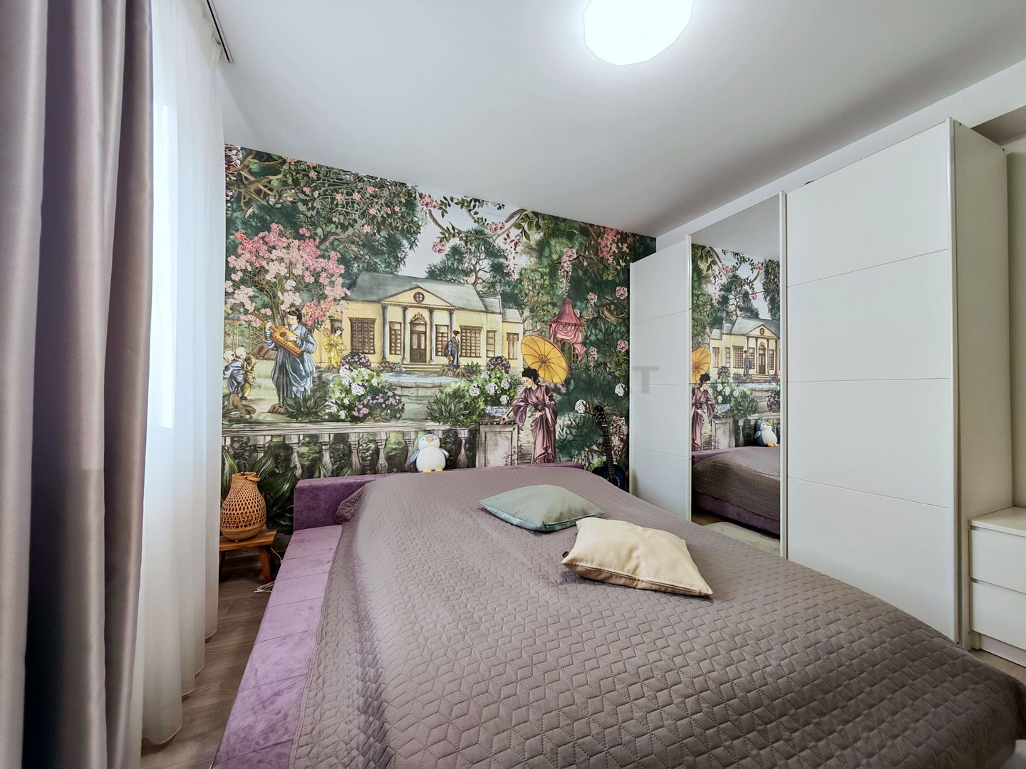 Prima inchiriere, vila cocheta, cu accente exotice - Poză 24