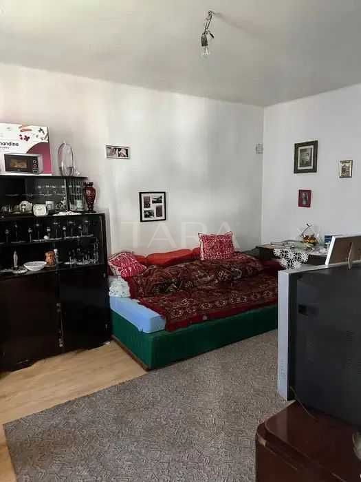 Apartament 3 camere la casă cu curte și grădină – zonă centrală. - Poză 2